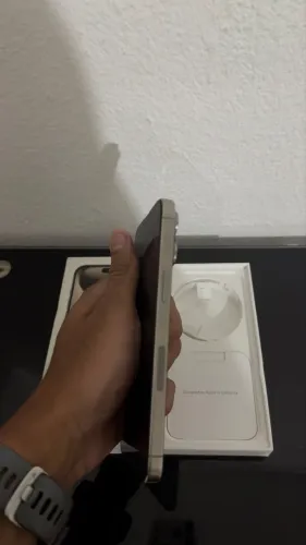 iPhone 15 Pro Max - Estado de Novo!