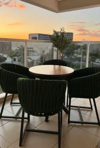 Mesa com poltronas naval