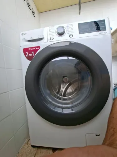 LAVA E SECA LG 11kg - 2 EM 1 | INVERTER DIRECT DRIVE