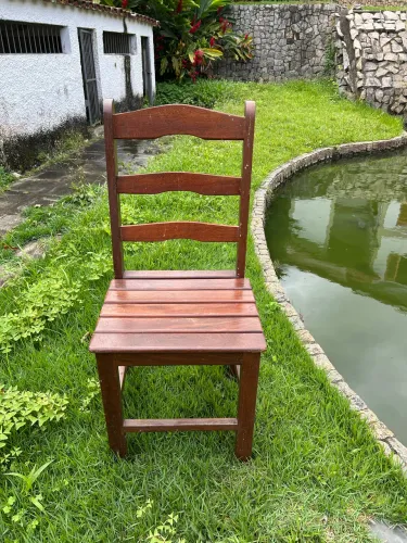 Cadeira madeira maciça