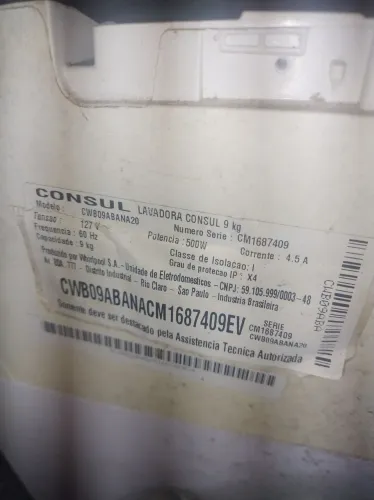 Máquina Consul 9kg parada