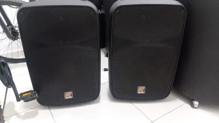 Vende-se 2cx de som novas. STANER SR 315A . 1.500,00 cada