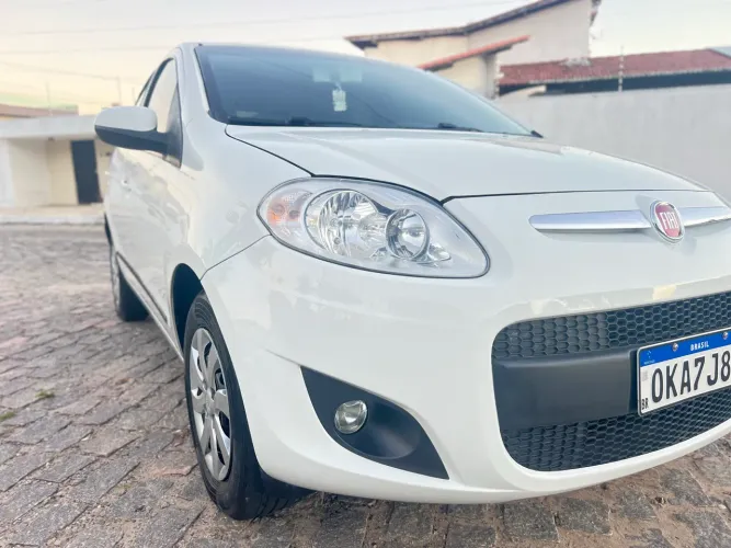 Fiat Palio Attractive 1.0 EVO Fire Flex 8V 5P 2013