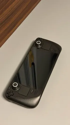 Steam Deck OLED 512GB + Case