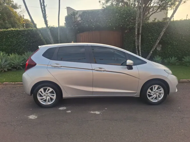 Honda Fit LX 1.5 Flexone 16V 5P Mec. 2015