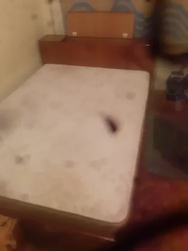 Cama de casal com baú
