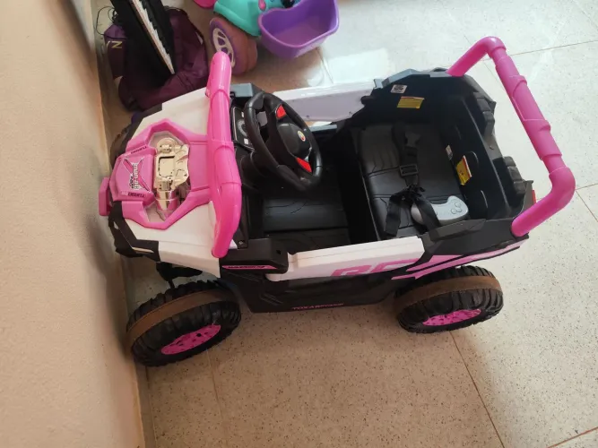 Carro infantil Elétrico