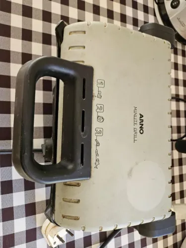 Grill eletrica