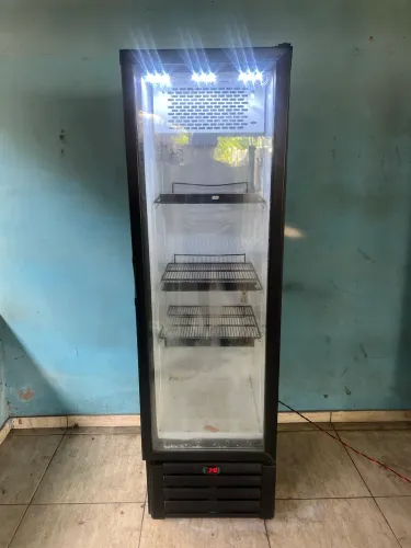 Expositor de bebidas cervejeira