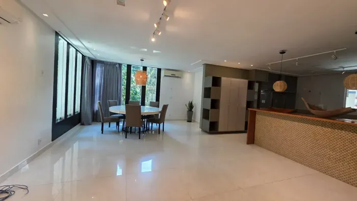 Casa no Jardim Europa, 4 qtos, Piscina e Energia Solar em Ponta Negra - Manaus - AM