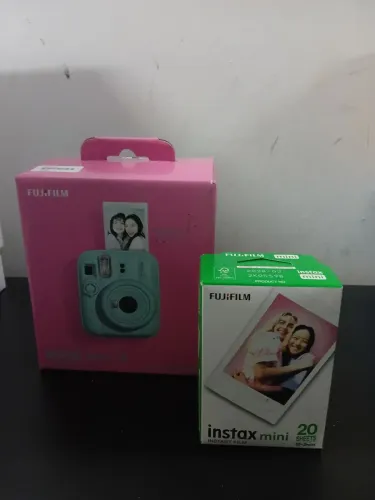 Lançamento- Camera Instax min 13 + filme - LACRADA20 unidades