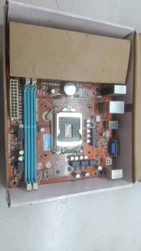 Placa mãe Gigabyte H61M-S1