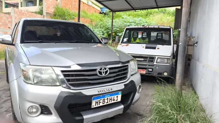 Toyota Hilux CD SRV 4X4 2.7 Flex 16V Aut. 2013