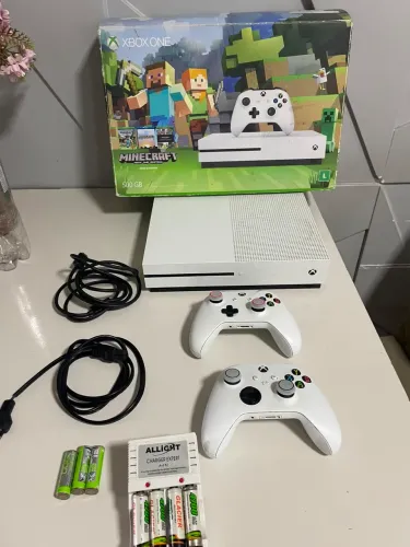 XBOX ONE S 500GB