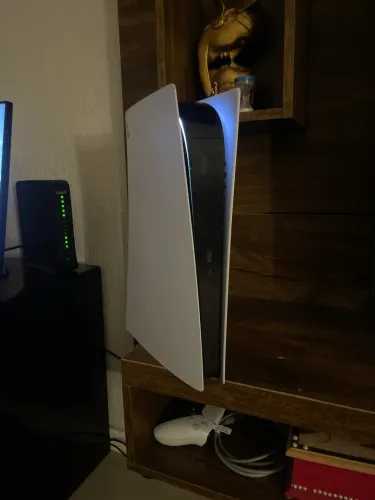 PLAYSTATION 5 EDIÇÃO DIGITAL USADO - ÓTIMO ESTADO!