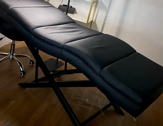 Maca estética preta ajustável 