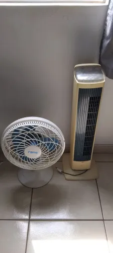 2 ventiladores 220v funcionando.