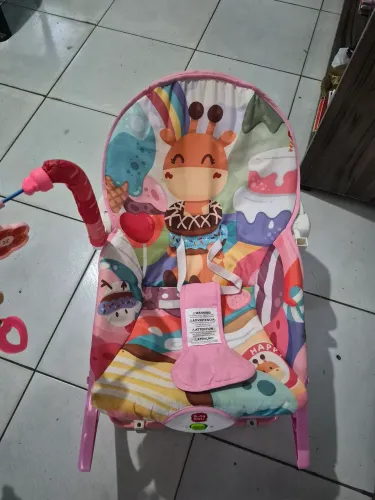 Cadeira de descanso feminina, toca e vibra