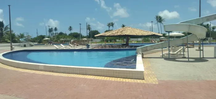 Excelente lote com 360 m2 no Condomínio Águas de Camaçari em Lucena PB.