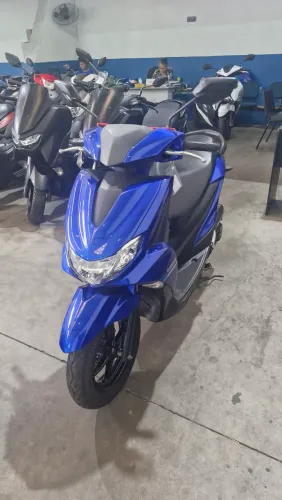 Yamaha fluo 125