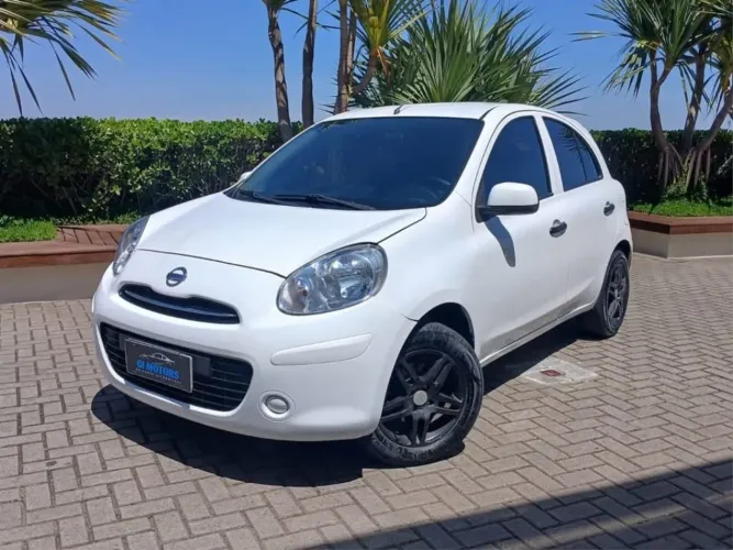 Nissan March S 1.6 16V Flexstart 5P 2013