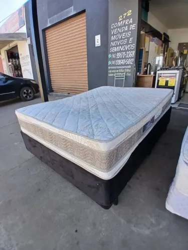 Cama box casal padrão ortopédica semi-nova conservada 