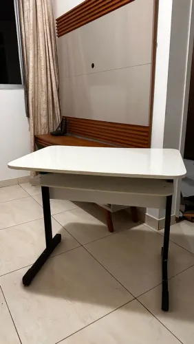 Vendo escrivaninha