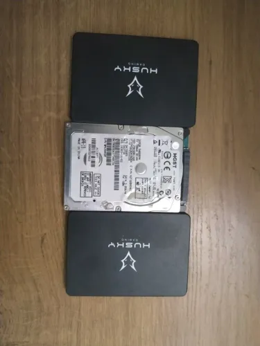 Lote de HDs e SSDs de Notebook