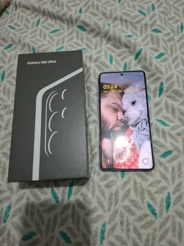 Vendo Samsung S26 Ultra 5G Preto 256GB + Galaxy Watch 7 44MM Novo