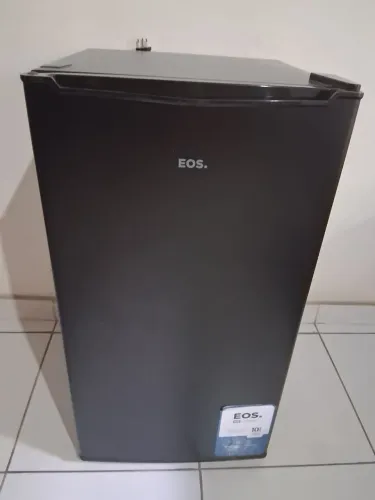 Vendo Frigobar da marca EOS