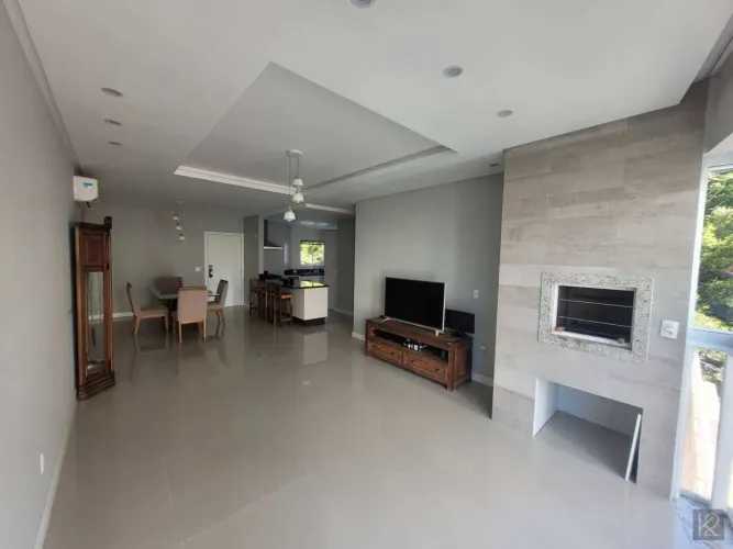 APARTAMENTO COM 4 SUÍTES À VENDA EM BALNEÁRIO CAMBORIÚ | 134 M² 3 VAGAS ALTO PADRÃO