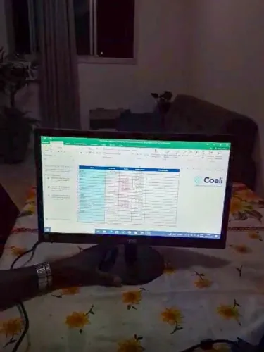 Monitor AOC 21 polegadas