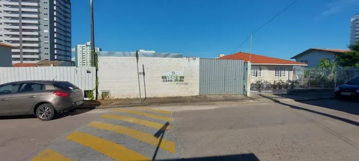 Terreno para venda em Barreiros