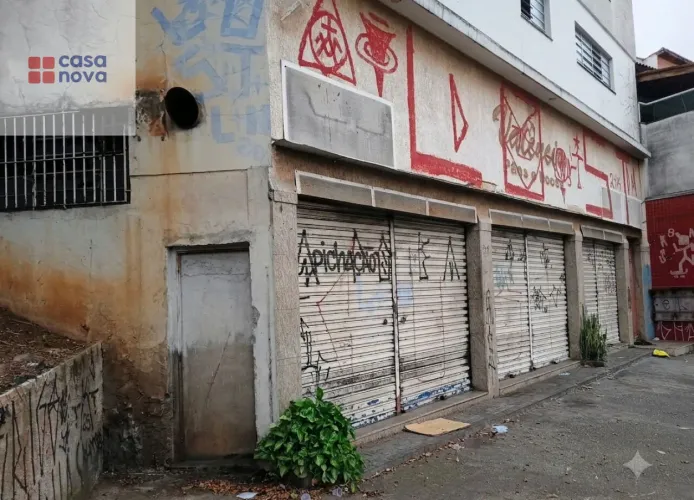 Salão com 800 m², para locação na Vila Maria !