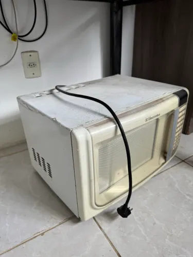 Microondas 31L Electrolux.? BonzÃo!!!?