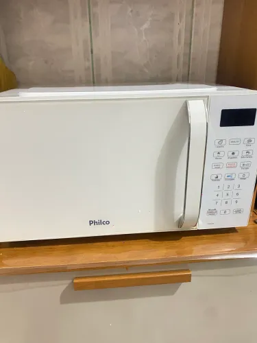 Microondas seminovo Philco 