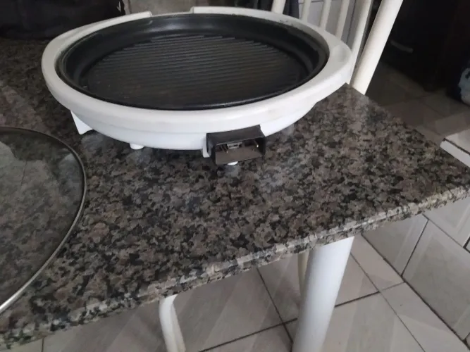 George Foreman Grill (não tem o cabo de alimentação)