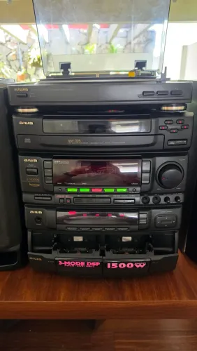 AIWA Z-M2800 Todo revisado. Aceito troca.