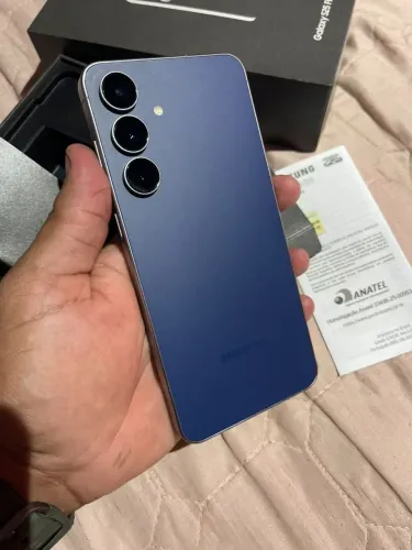Vendo/troco Samsung s25fe completo zero. E um smartwatch série 7 44mm troco os 2 em iphone