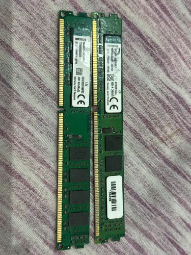 Memória ram DDR3 (1x 8gb) a outra eu não lembro se é de 4gb ou 8gb tmb.