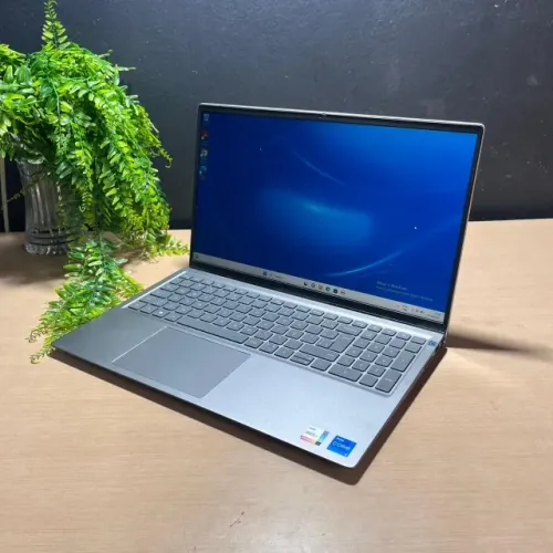 Dell Vostro I5 11°/ 8GB/ FHD/ 12X No Cartão