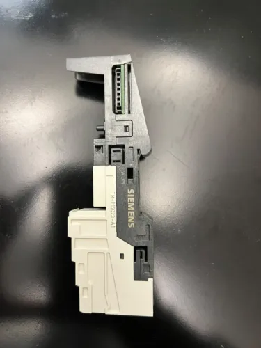 MÓDULO SIEMENS ET200S BASE E02 (6ES7 193-4CC30-0AA0)