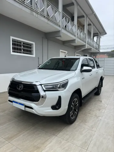 Toyota Hilux CD SRX 4X4 2.8 TDI 16V Diesel Aut. 2024