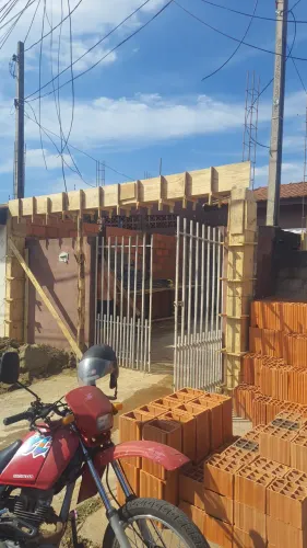 Preciso de um pedreiro e um ajudante