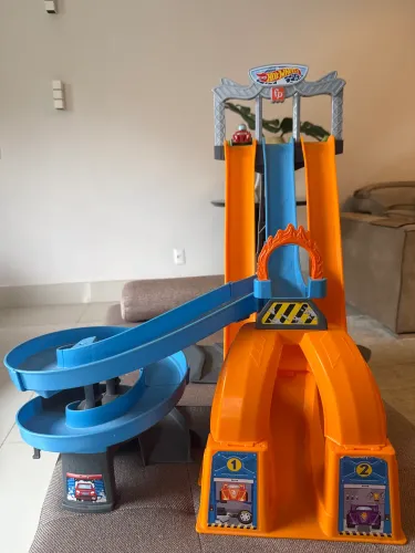 Hot Wheels Fisher prive conjunto Grande Pista de Corrida com Sons