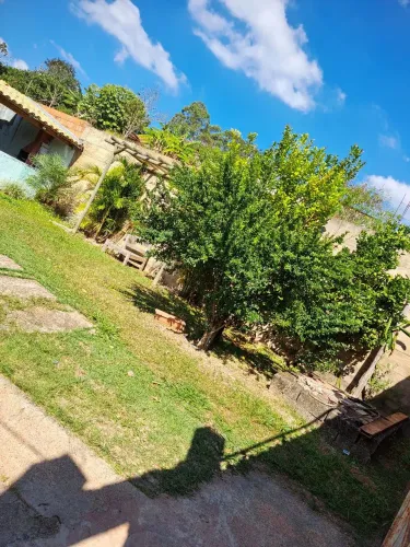 Alugo casa