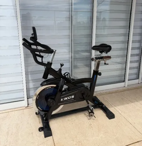 OPORTUNIDADE! Bike Spinning Kikos F7i praticamente nova, usada poucas vezes!