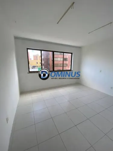ESPAÇO VARJOTA - Sala comercial no Meireles com 60m²