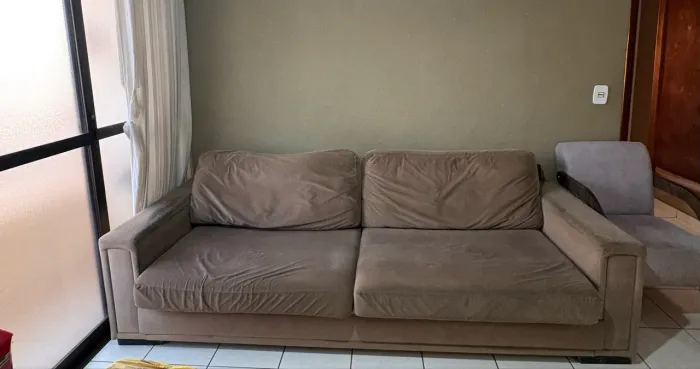 Sofá marrom 2,5m