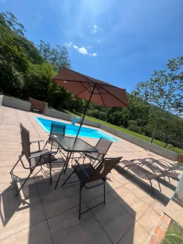 Vende-se Chácara Imobiliada em Monteiro Lobato(10 minutos do centro)